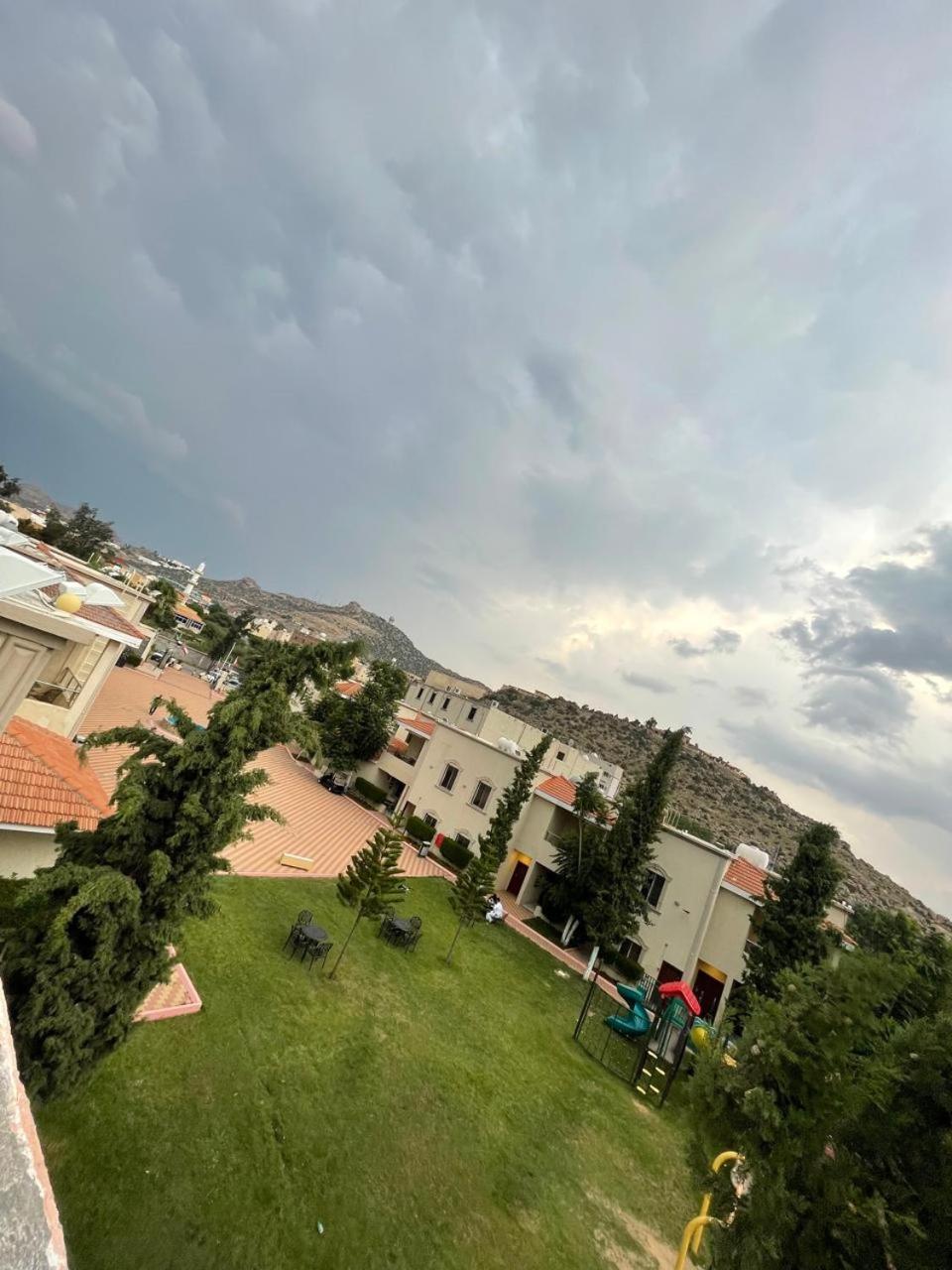 Al Muhaidb Residence For Chalets And Holidays Homes 3* Al Hada